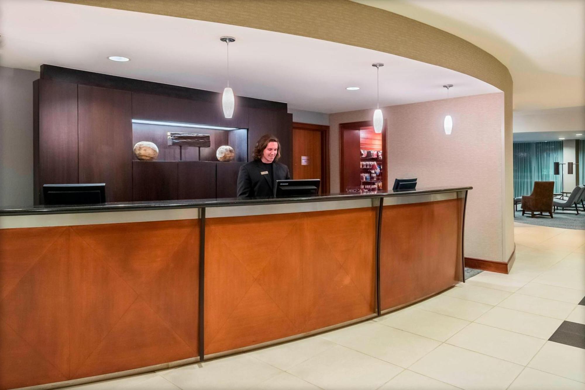 Courtyard Fort Myers At I-75 And Gulf Coast Town Center Estero Ngoại thất bức ảnh