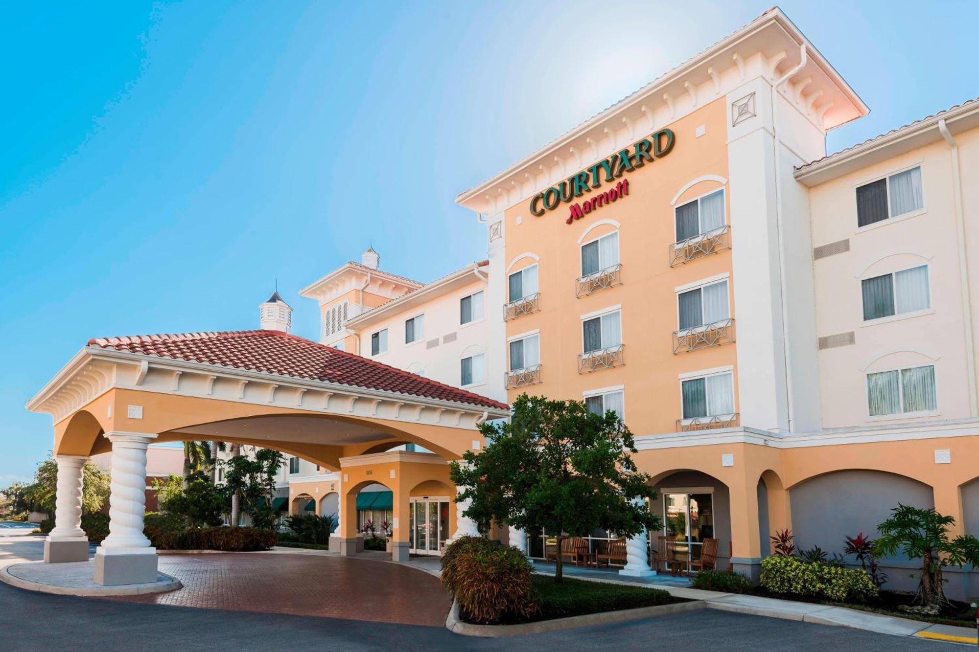 Courtyard Fort Myers At I-75 And Gulf Coast Town Center Estero Ngoại thất bức ảnh