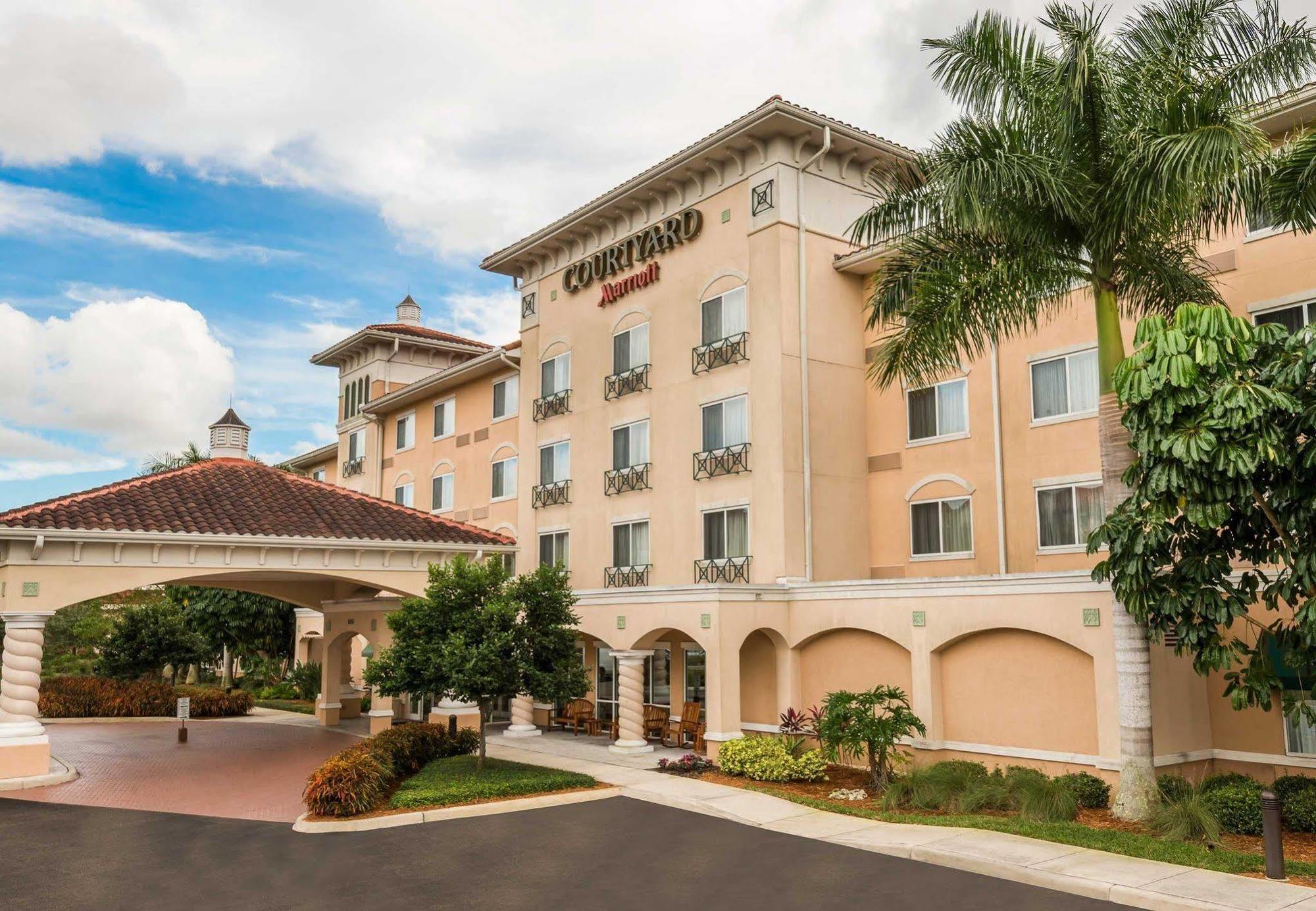 Courtyard Fort Myers At I-75 And Gulf Coast Town Center Estero Ngoại thất bức ảnh